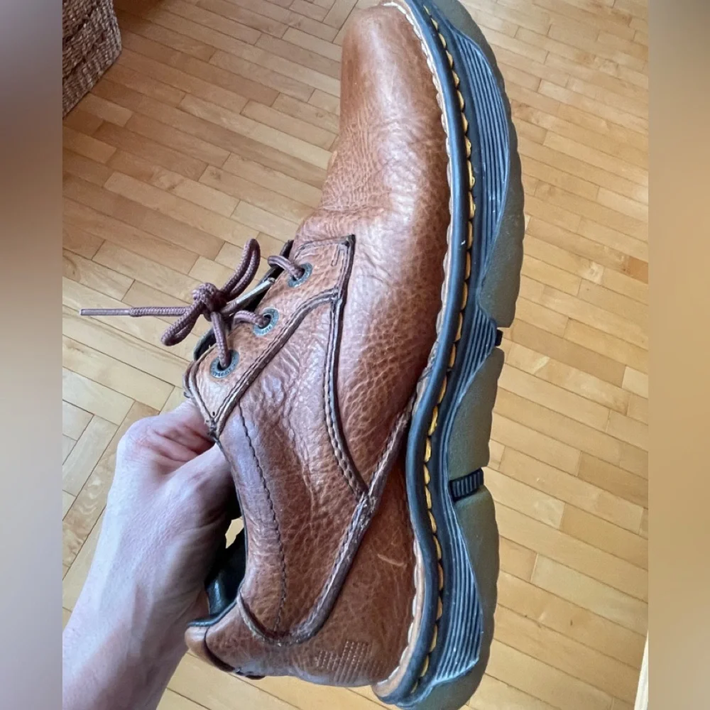 Women9 men8 Oxford Docs shoe lace tan vintage leather Dr. Martens yellow s… - Picture 1 of 10